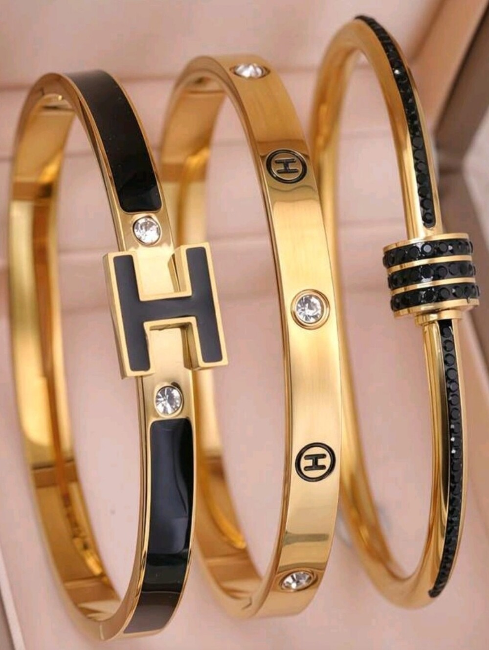 Luxury Style Bracelets - Picture 2 of 6